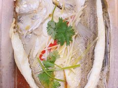 清蒸鲈鱼-小六汤包·老字号·中华名小吃(公园南路店)