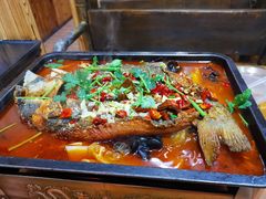 -老东镇啤酒屋海鲜加工·蒸汽海鲜·海鲜烧烤(台东店)