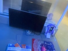 -外星熊·伊斯贝尔电竞店