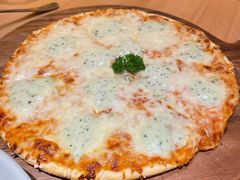 芝士pizza-Lia Cafe Bar Restaurant松山咖啡屋