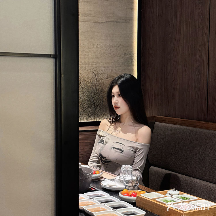 裕华区东岗路108号大石门饮食文化街1楼A1F001号