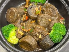 -郑猛记石岐鸽主题餐厅(长江店)