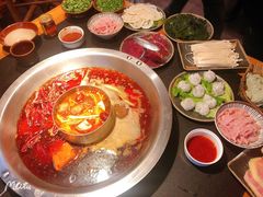 -王婆乔鲜鱼自助火锅(蜀汉路店)