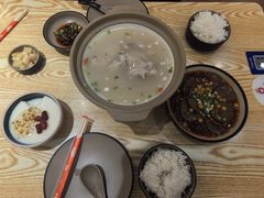 -叁煨蹄花·下饭盐帮菜(人民广场店)