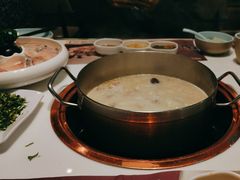 -洪氏嗨捞·猪肚鸡火锅(阳光天地店)