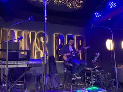 -INNS BAR 音乐酒吧餐厅