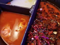 小嫩牛专利T型锅（一锅三吃）-热火朝天鲜切牛肉火锅(南强街巷店)