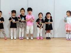 -潮童星少儿模特时尚中心(黄浦博荟广场店)