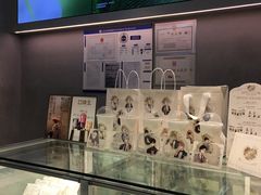 -喜茶(北京华贸购物中心店)