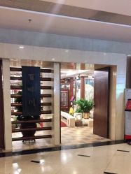 点击看大图 -皇冠假日酒店宴会厅