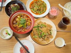 -嫩芽 ·地道重庆菜(十八梯露台夜景店)