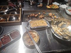 -马路牙子烧烤音乐酒馆(望京店)