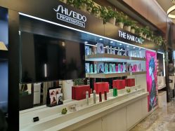 -AKOZO Beauty Salon