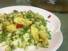 -香巴拉云南餐厅(华莱坞店)