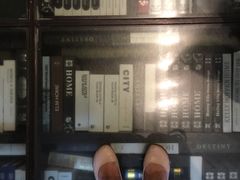 -钟书阁(松江泰晤士小镇店)