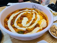 -火鸡爪东大门猎奇炒年糕