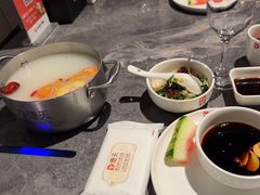 -德天肥牛海鲜火锅(城西银泰店)