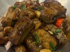 -黄泥岗·地道湖北菜(奥特莱斯店)