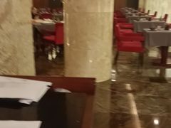 -粤尚腾香居中餐厅(首都机场希尔顿店)