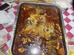 -老街烧烤大排档·地道湖北菜·龙虾馆(汉口火车站店)