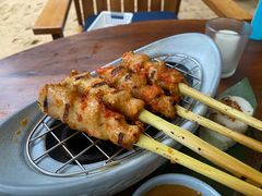 鸡肉牛肉沙爹-三亚艾迪逊酒店·海滩烧烤 BARBACOA·现场乐队·浪漫晚餐·烧烤海鲜