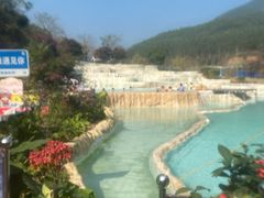 -十万大山布透温泉