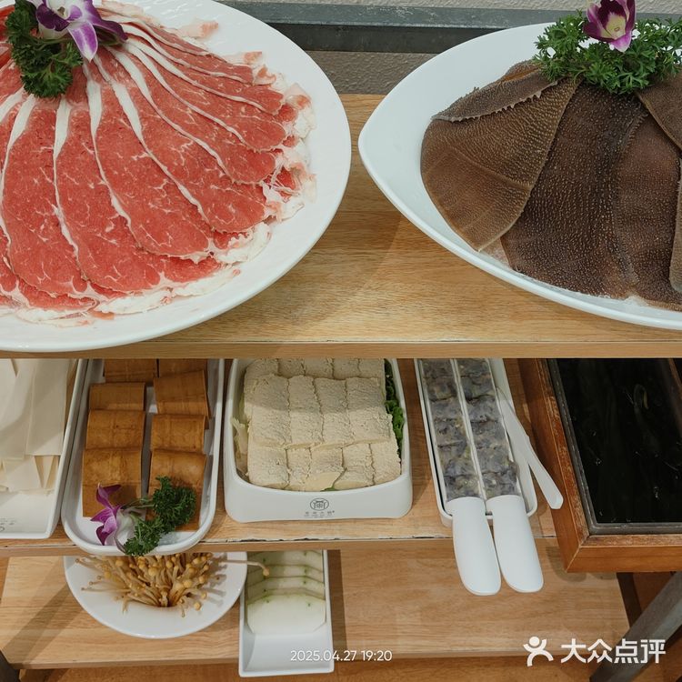 已经安利给全办公室，绝对是打工人的快乐火锅店