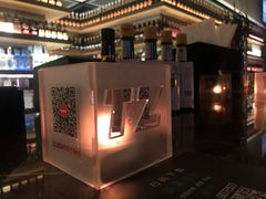 -TZ House音乐现场(来福士中心店)