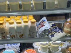 -正飞鲜奶(吐鲁番路店)