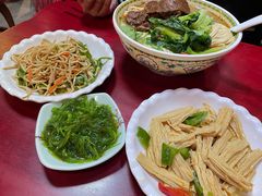 -金杨拉面王小吃面馆·牛三宝面·红烧牛肉粉