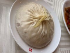 蟹黄汤包-怡园饭店-餐厅(四望亭店)