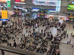 -麦当劳(上海虹桥站30B检票口楼上)