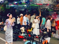 -溪岸路花鸟市场