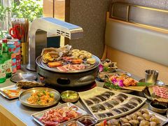 -围炉肉舍•炭烤活鳗•丹东海鲜烤肉(步行街店)