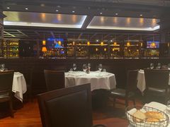 大堂-Wolfgang’s Steakhouse 沃夫冈牛排馆(上海白玉兰广场店)