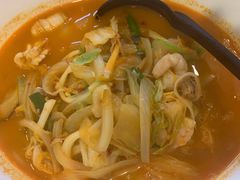 辣海鲜面-桃园中华料理炸酱面(燕儿岛路店)