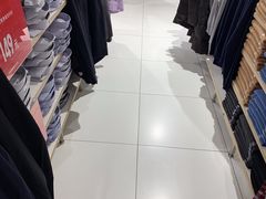 -优衣库(上海正大广场店)