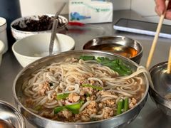 -正宗杨记普洱酸醋米线(总店)