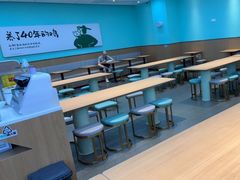 用餐区-老乡鸡(西岸凤巢店)