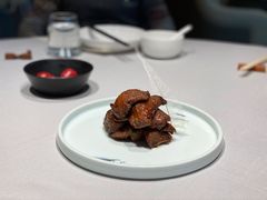 本帮熏鱼-屋里厢上海菜馆