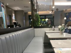 -必胜客(漕宝路店)