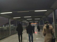 -国际港务区(地铁站)