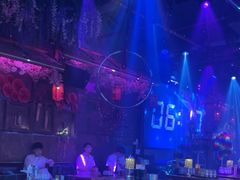 -喜鹊音乐酒馆(西街店)