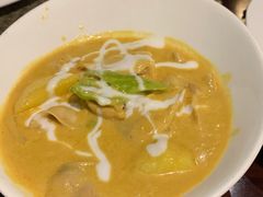 黄咖喱鸡肉-食肆&Fourteen(武林夜市店)