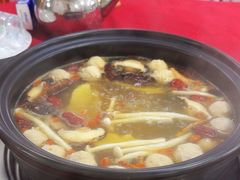 -花苑美食横琴生蚝火锅(拱北粤华路店)