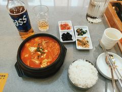 -豚妈妈汤饭·部队锅(南京东路店)