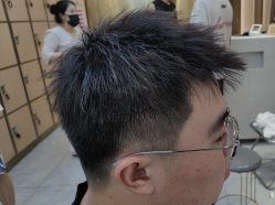 -一東造型烫发染发