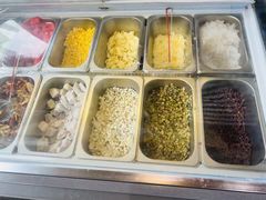 -椰吉满•鲜椰饮品(侨港黑金冠好店)