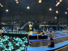 -Bounce Factory 反弹工厂蹦床公园(佛山店)