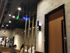 大堂-叶派龙虾•招牌香辣蟹·海鲜(中海国际店)